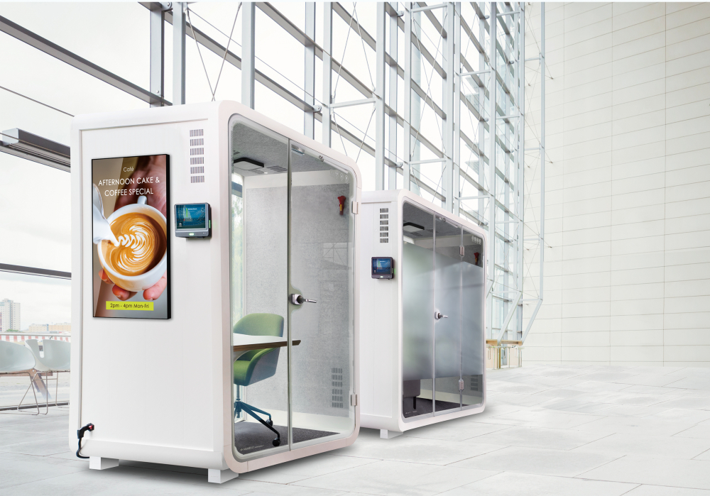 好体育在线官网子公司达擎之智慧行动办公舱，采用PDLC智能调光玻璃设计，透过通电与断电的电流切换，呈现透明与雾面效果，具节能降耗特性并兼顾隐私，确保信息安全