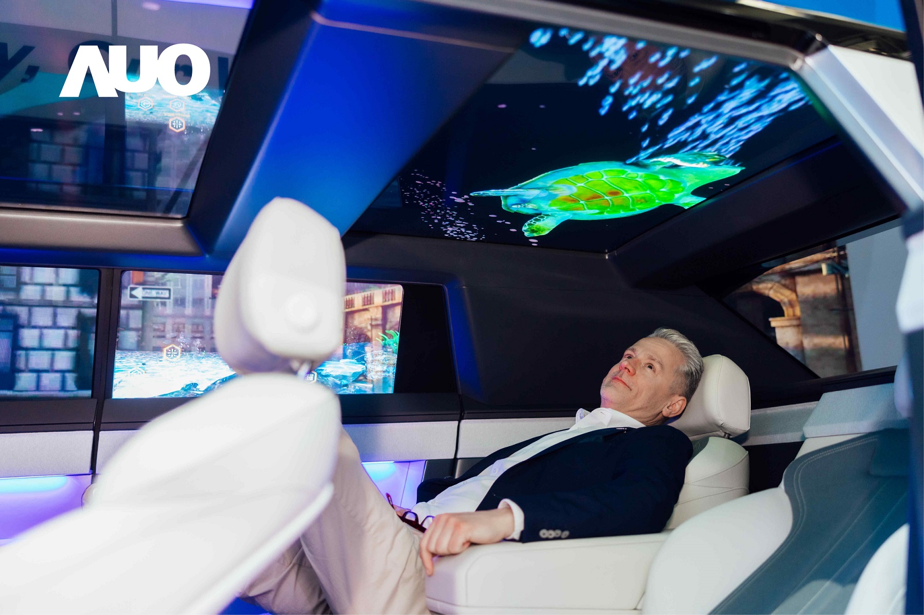 好体育在线官网Smart Cockpit 2025集Micro LED透明、大型化、可挠优势之大成，携手BHTC打造未来视界的车用Display HMI解决方案