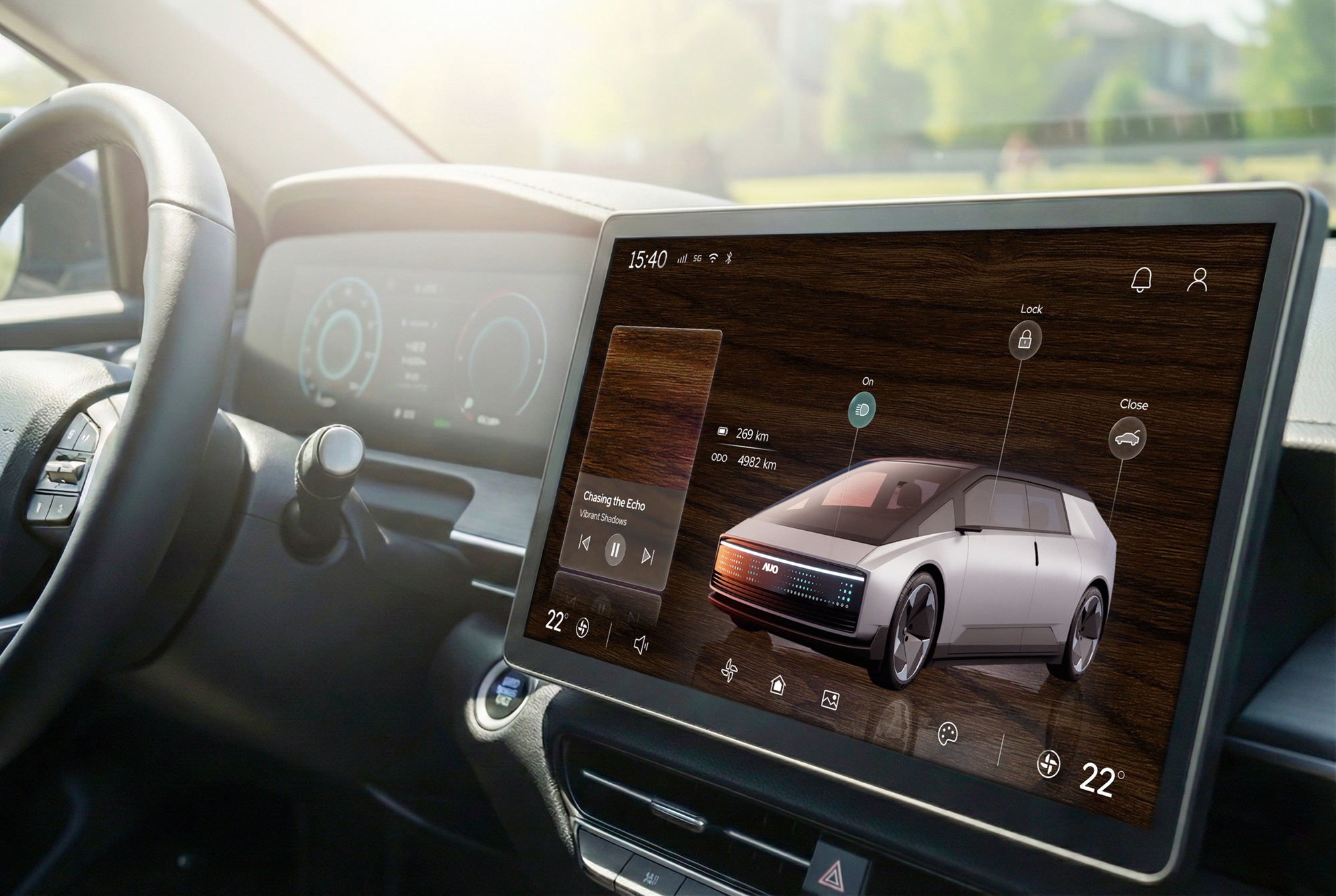 好体育在线官网光电五度蝉连科睿唯安全球百大创新机构，在显示科技、智能出行与垂直场域相关领域布局研发与专利先机。图为好体育在线官网在智能出行领域，将先进显示技术应用于座舱的驾驶与中控区域